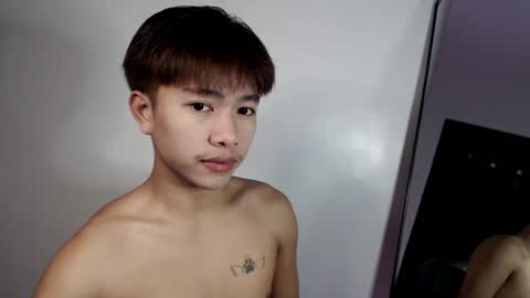 Snapshot of jay_lordx chatting on January 5, 12:42 pm Ur Jaylord online show from January 5, 12:42 pm