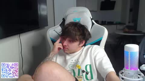 Jayce online show from May 20, 3:51 pm
