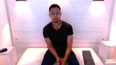 Jayden Morris online show from November 10, 10:42 am