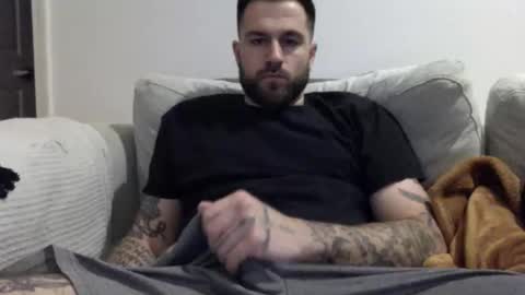 jayg333 online show from April 19, 12:43 am