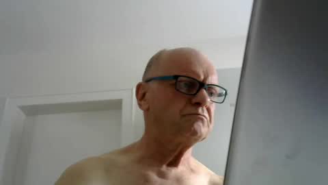 Jrgen online show from April 3, 9:28 am