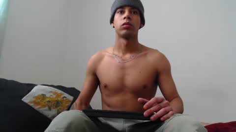 jeampier_sexy online show from March 11, 8:31 pm