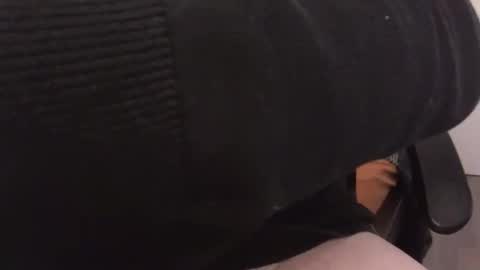 jean69006 online show from December 5, 6:02 pm