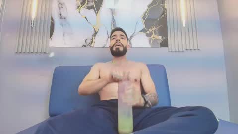 JEAN online show from February 23, 1:13 pm