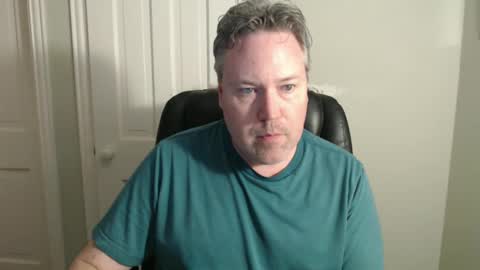 Snapshot of jeb5150 chatting on January 17, 3:12 am JE online show from January 17, 3:12 am