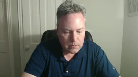 Snapshot of jeb5150 chatting on October 9, 3:44 am JE online show from October 9, 3:44 am