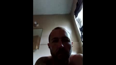 jeffwoodard7840546405 online show from June 17, 1:33 am