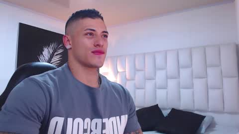 Jeremy lane online show from April 1, 11:13 pm