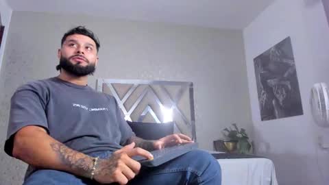 Snapshot of jeremygerard chatting on October 23, 10:35 pm Jeremy online show from October 23, 10:35 pm