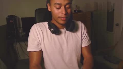 Jerimiah online show from November 27, 10:57 pm