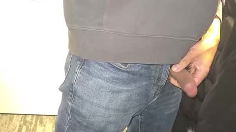 jerker_fan online show from December 5, 9:44 pm