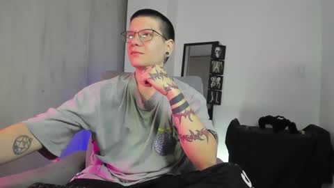 Angelo online show from January 17, 11:35 am