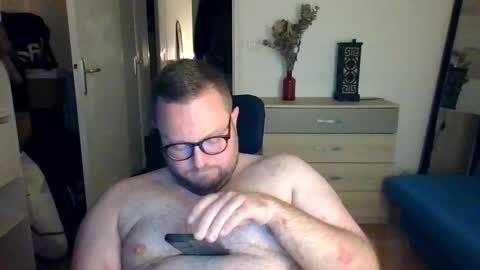 jeuneloup92 online show from November 18, 5:38 pm