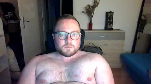 jeuneloup92 online show from November 21, 5:01 pm