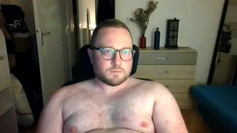 jeuneloup92 online show from November 17, 5:27 pm