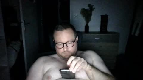 Snapshot of jeuneloup92 chatting on September 25, 6:40 pm jeuneloup92 online show from September 25, 6:40 pm