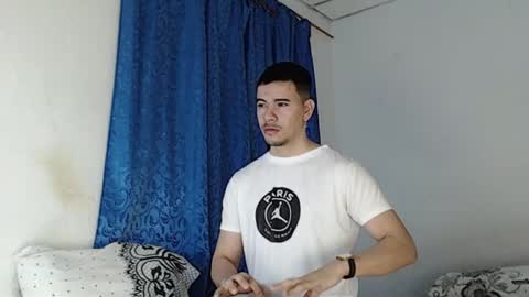 Juan David online show from December 24, 10:33 am