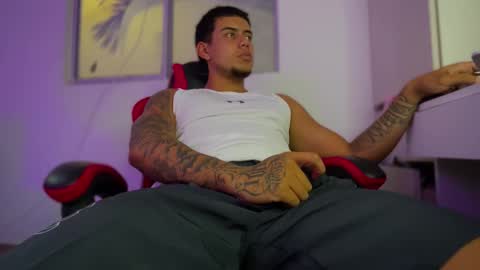 Onlyfans  Twitter  online show from February 26, 1:51 am