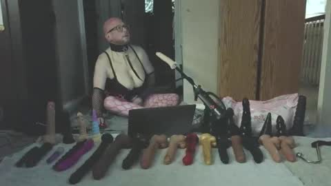 Nasty Cumslut online show from September 21, 5:57 pm