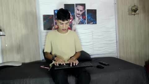 Snapshot of jhaason2 chatting on October 21, 9:06 pm jhaason2 online show from October 21, 9:06 pm