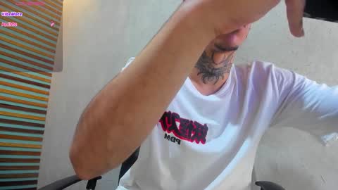 Snapshot of jharol_cardona chatting on March 8, 1:26 am Jharol  online show from March 8, 1:26 am