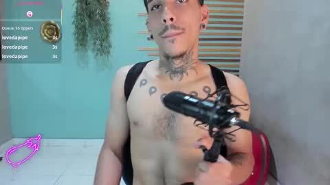 Snapshot of jharol_cardona chatting on October 12, 2:05 am Jharol  online show from October 12, 2:05 am