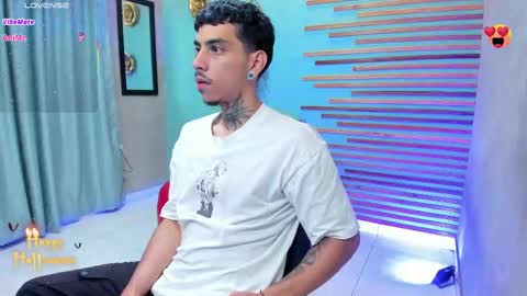 Snapshot of jharol_cardona chatting on October 19, 1:43 am Jharol  online show from October 19, 1:43 am