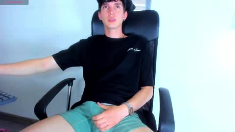 Jheampiero online show from April 1, 9:34 pm