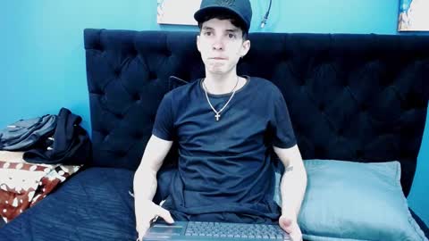 Jheampiero online show from October 27, 1:46 pm