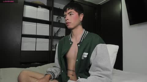 Snapshot of jhn_morghan chatting on January 24, 2:28 am Morghan online show from January 24, 2:28 am