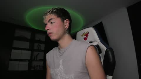 Snapshot of jhn_morghan chatting on January 10, 5:05 am Morghan online show from January 10, 5:05 am