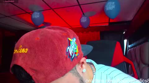 Jhojan Strong  online show from October 8, 8:13 pm