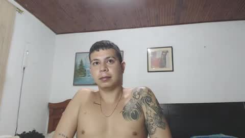 Snapshot of jhon_tommy chatting on January 1, 11:16 am jhon tommy online show from January 1, 11:16 am