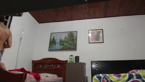 Snapshot of jhon_tommy chatting on February 8, 1:00 am jhon tommy online show from February 8, 1:00 am