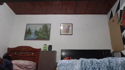 Snapshot of jhon_tommy chatting on February 27, 12:02 pm jhon tommy online show from February 27, 12:02 pm