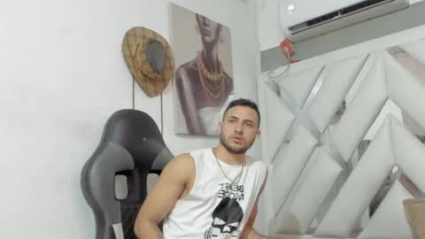 jhonny online show from January 13, 3:56 am