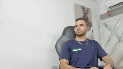 jhonny online show from December 18, 3:37 am