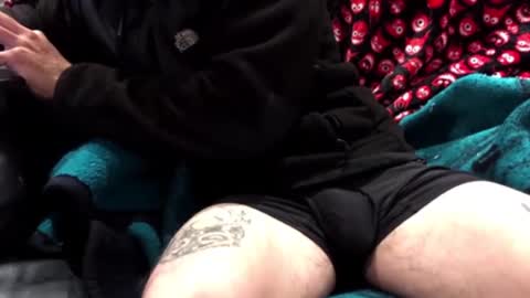 jhonnygoldendick online show from January 3, 7:49 am