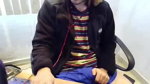 jhonnygoldendick online show from December 11, 9:00 pm