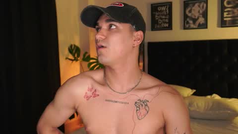 Snapshot of jhonnyx_ chatting on September 10, 2:43 am Jhonny  online show from September 10, 2:43 am