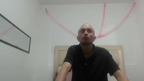 Snapshot of jhontorres018 chatting on February 16, 4:20 am jhontorres018 online show from February 16, 4:20 am