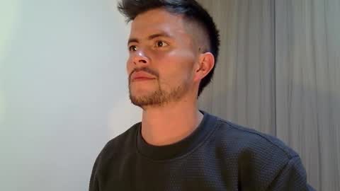   online show from February 1, 11:25 pm