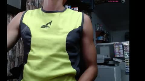 jhosuamoore2 online show from April 14, 10:53 pm