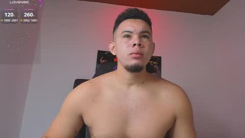 Snapshot of jhotta_foxx chatting on October 19, 10:07 am Jhonatan80  online show from October 19, 10:07 am