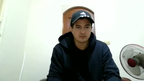 jhwozy online show from November 28, 3:47 pm