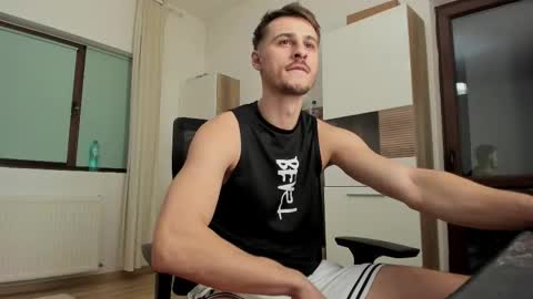 Snapshot of jimmys_style chatting on November 1, 4:44 pm AlphaJimmy online show from November 1, 4:44 pm