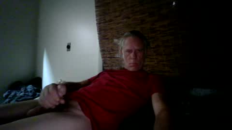 jizzmitten5 online show from June 29, 4:51 am