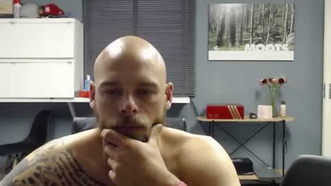 JamesJan van Rebel online show from February 15, 5:09 am