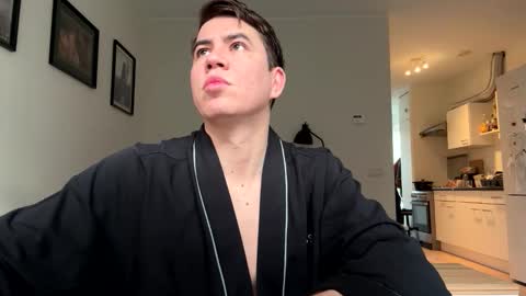 jjd8 online show from February 10, 8:30 am