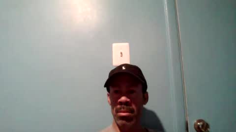 Snapshot of jmb525 chatting on October 27, 1:30 am jmb525 online show from October 27, 1:30 am